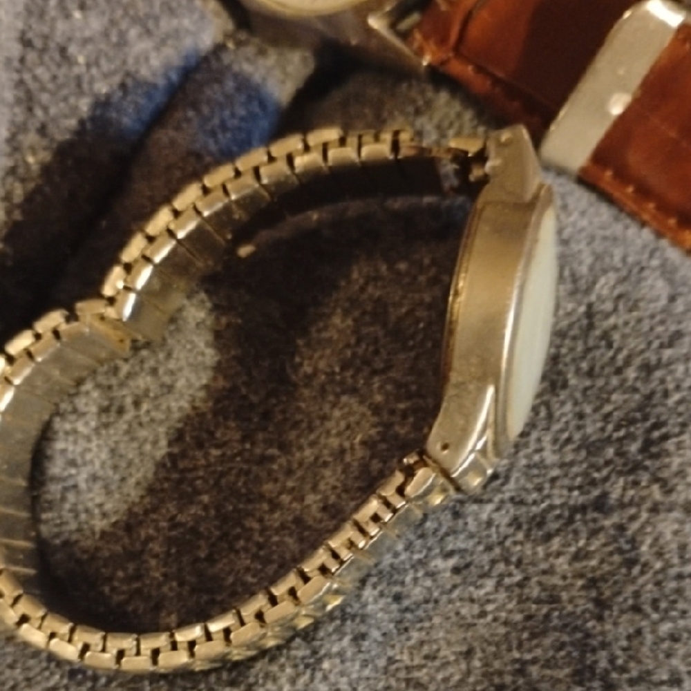 Elegant Silver Women's Watch